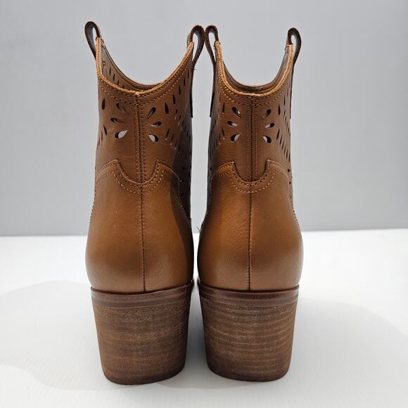 NEW Marc Fisher LTD Elyma Ankle Boot Womens 10 Tan Leather Western Pointed Toe - Picture 7 of 13